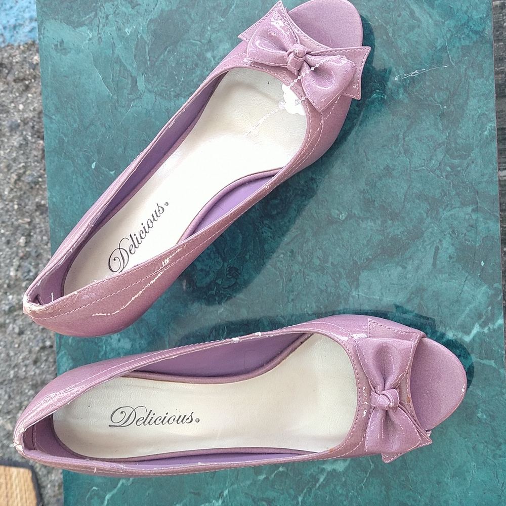 Delicious Vintage Lavender Peep Toe Pump Heels
